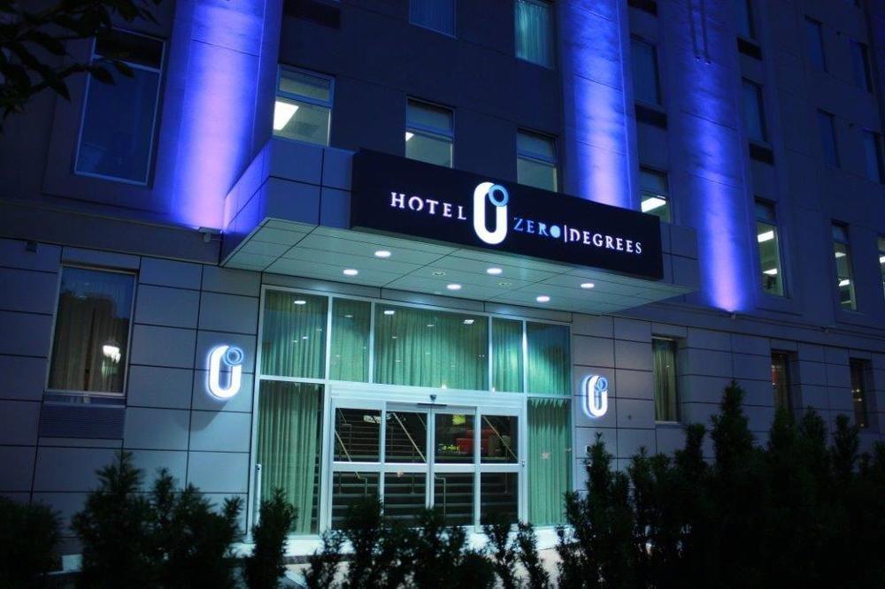 เดอะลอยด์ สแตมฟอร์ด, ทาเพสทรี คอลเล็กชั่น บาย ฮิลตัน Hotel ภายนอก รูปภาพ