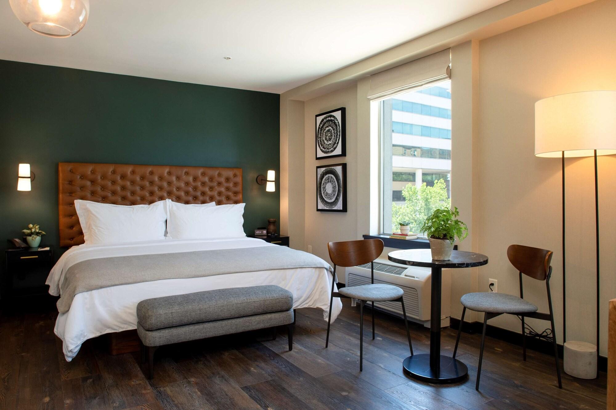 เดอะลอยด์ สแตมฟอร์ด, ทาเพสทรี คอลเล็กชั่น บาย ฮิลตัน Hotel ภายนอก รูปภาพ